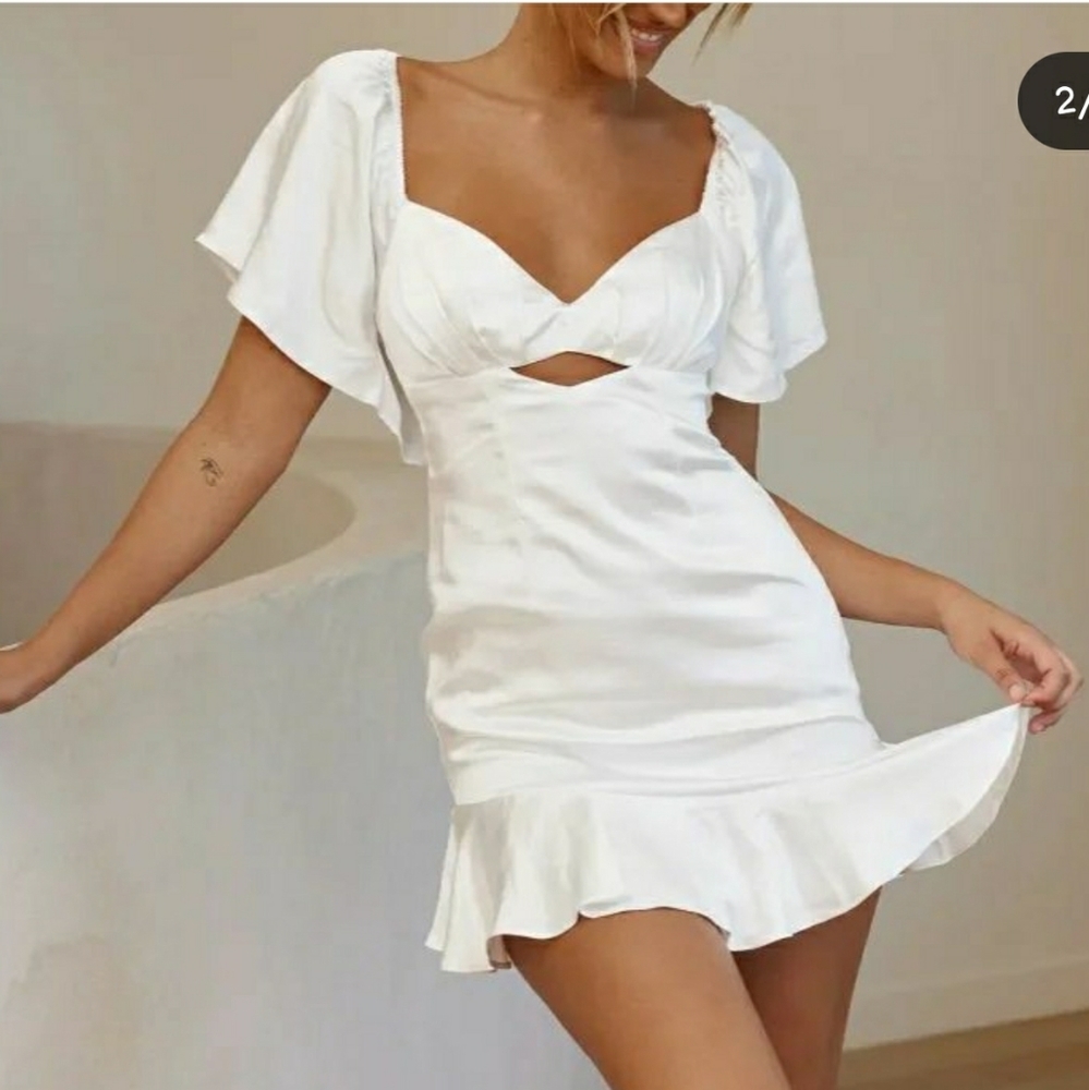 Size Small SELFIE LESLIE White Satin Dress. Eyes on You dress.
